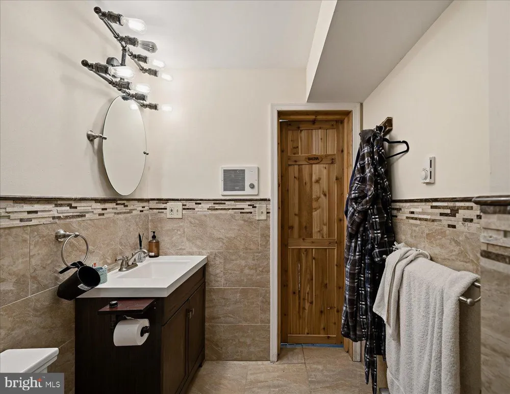 3130 DELAWARE CIRCLE Bushkill, PA 18324