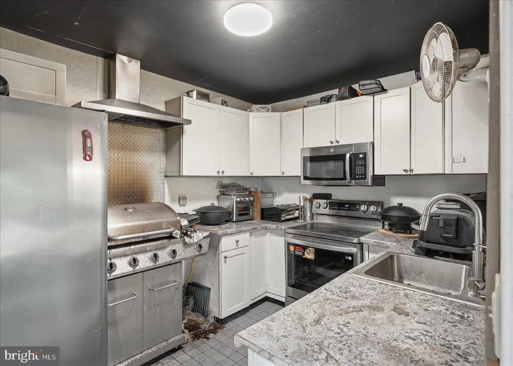3130 DELAWARE CIRCLE Bushkill, PA 18324