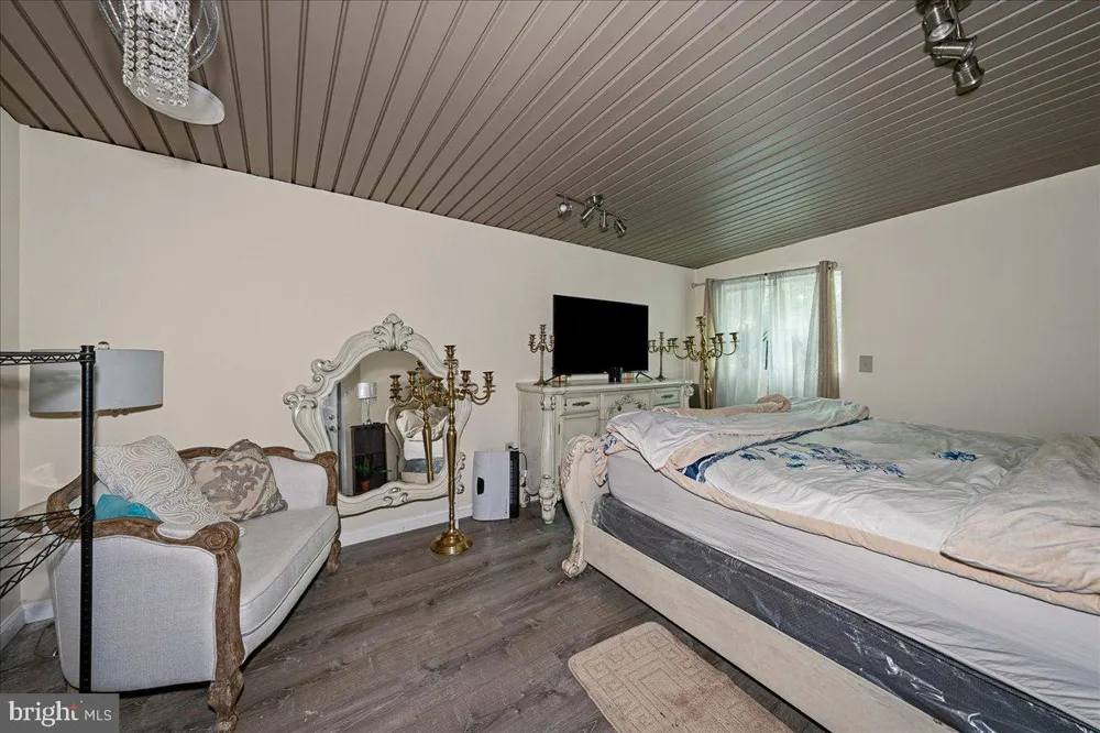 3130 DELAWARE CIRCLE Bushkill, PA 18324