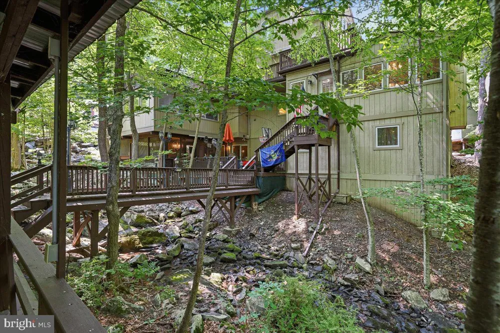 3130 DELAWARE CIRCLE Bushkill, PA 18324
