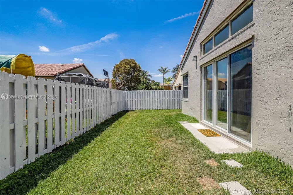 15726 NW 16th Ct #15726 Pembroke Pines, FL 33028