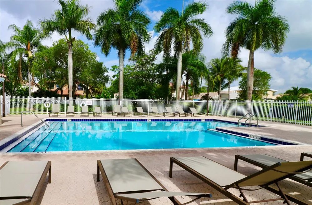 15726 NW 16th Ct #15726 Pembroke Pines, FL 33028