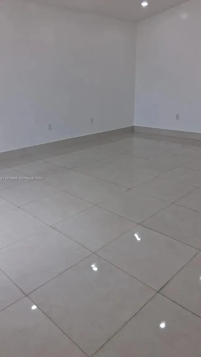 7001 W 35th Ave #175 Hialeah, FL 33018