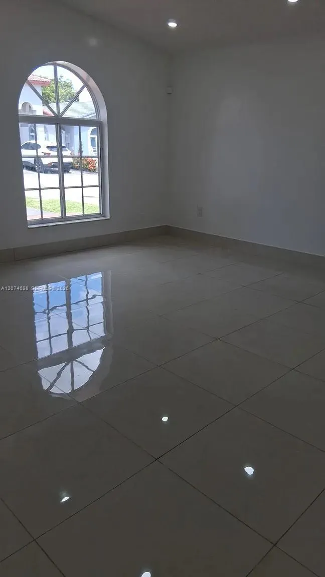 7001 W 35th Ave #175 Hialeah, FL 33018