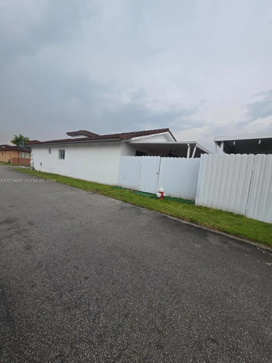 7001 W 35th Ave #175 Hialeah, FL 33018