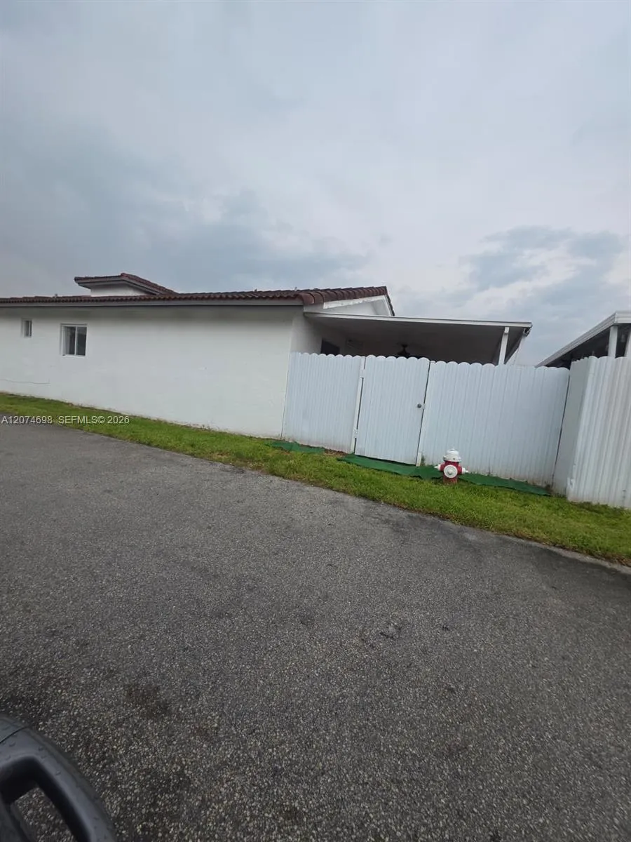 7001 W 35th Ave #175 Hialeah, FL 33018