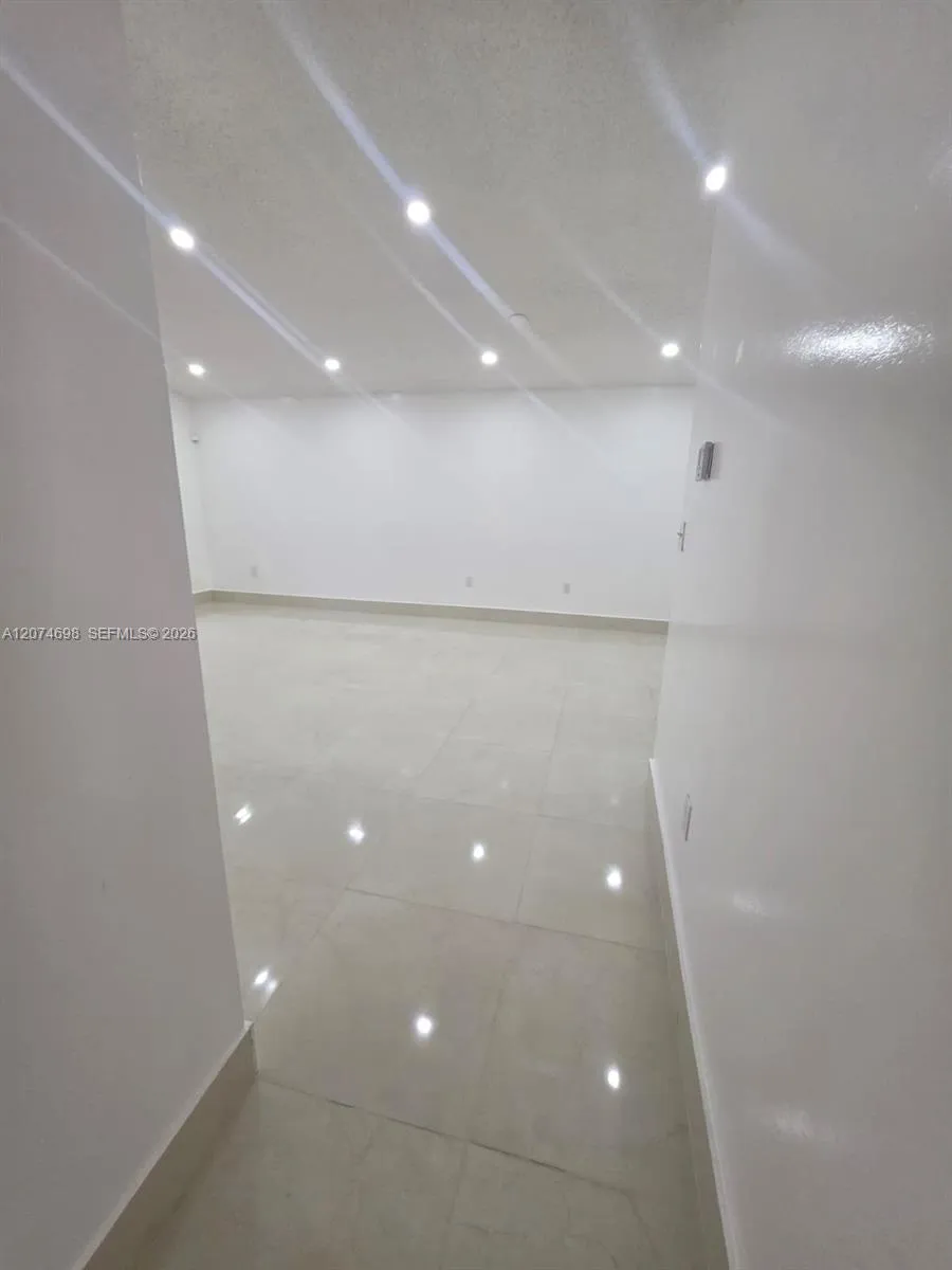 7001 W 35th Ave #175 Hialeah, FL 33018