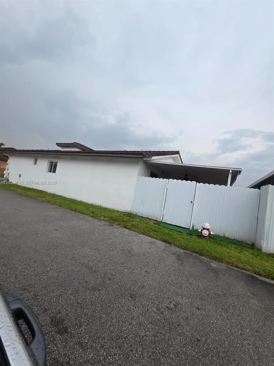 7001 W 35th Ave #175 Hialeah, FL 33018