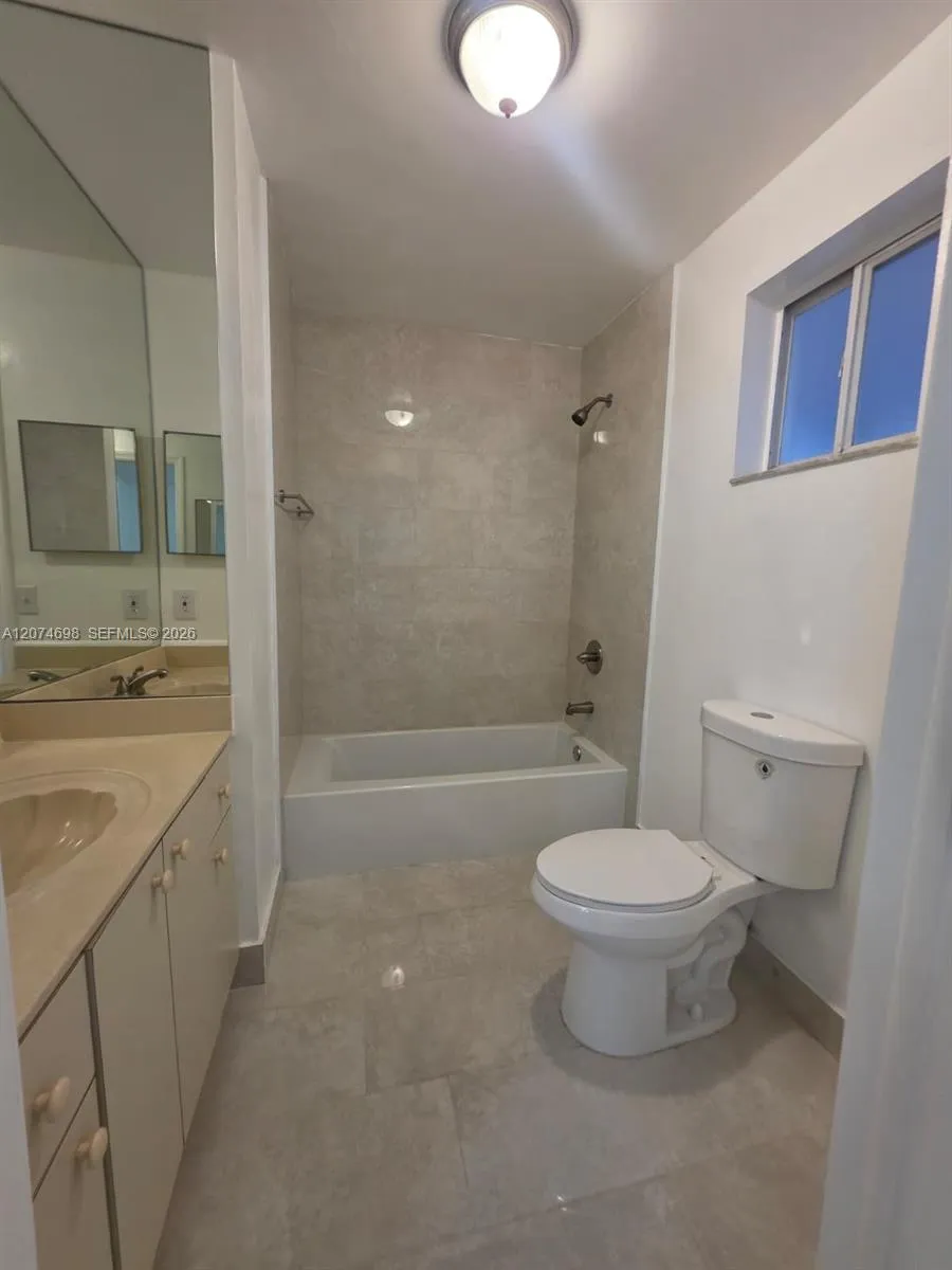 7001 W 35th Ave #175 Hialeah, FL 33018