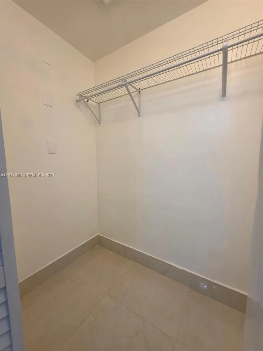 7001 W 35th Ave #175 Hialeah, FL 33018