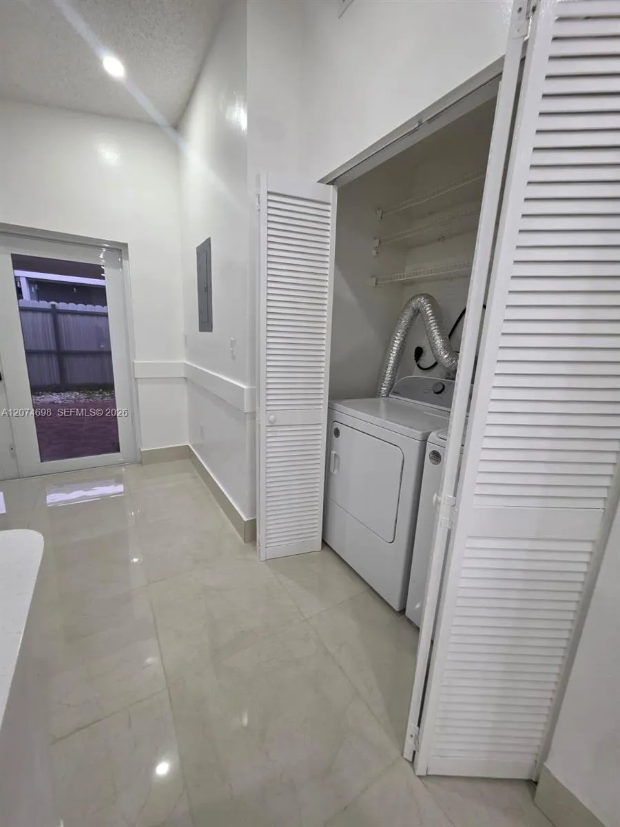 7001 W 35th Ave #175 Hialeah, FL 33018