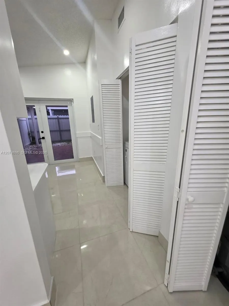 7001 W 35th Ave #175 Hialeah, FL 33018