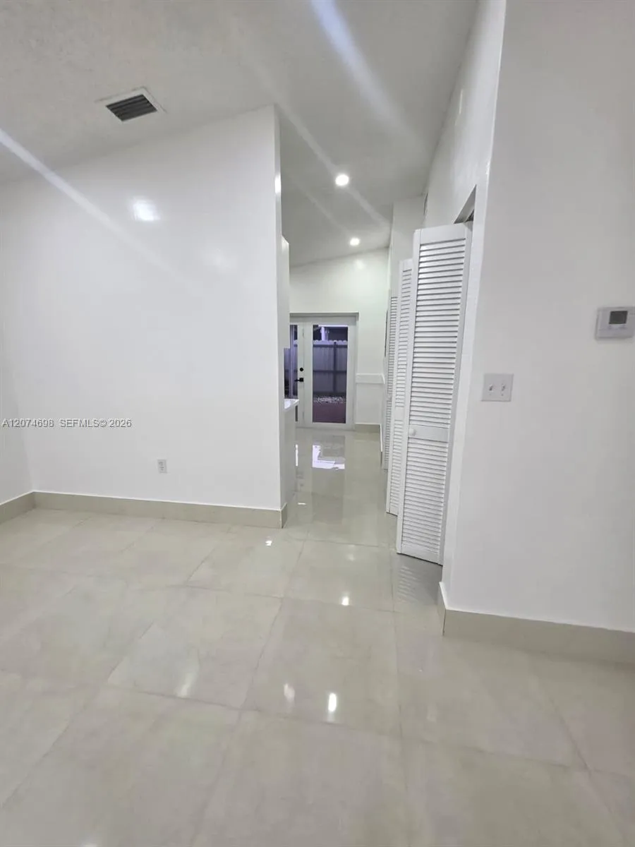 7001 W 35th Ave #175 Hialeah, FL 33018