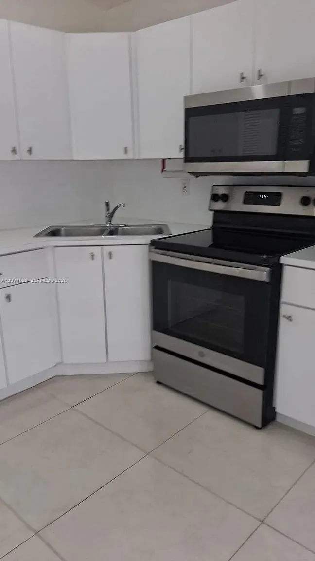 7001 W 35th Ave #175 Hialeah, FL 33018