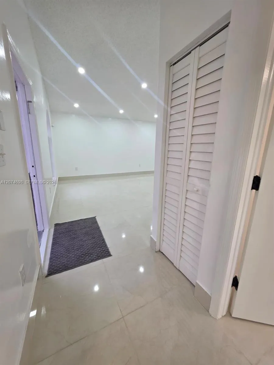 7001 W 35th Ave #175 Hialeah, FL 33018