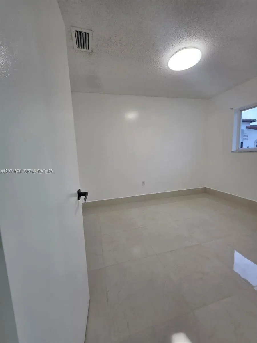 7001 W 35th Ave #175 Hialeah, FL 33018