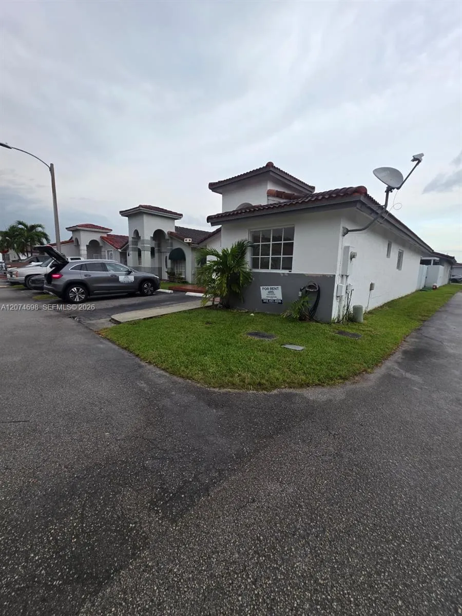 7001 W 35th Ave #175 Hialeah, FL 33018