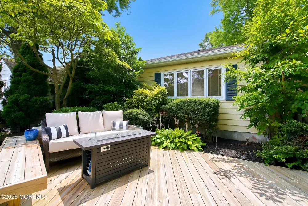 24 Werah Place Oceanport, NJ 07757