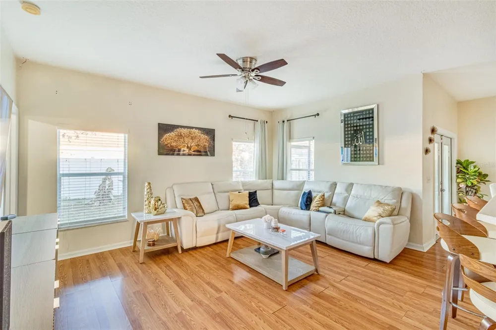 763 STAR POINTE DRIVE Seffner, FL 33584