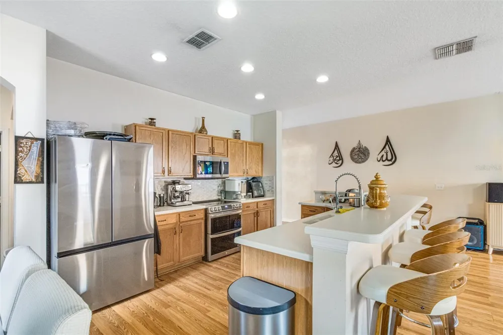 763 STAR POINTE DRIVE Seffner, FL 33584