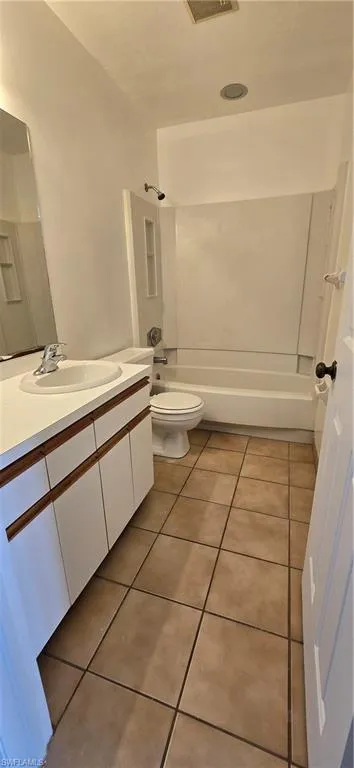 2271 1st Street #25 Fort Myers, FL 33901
