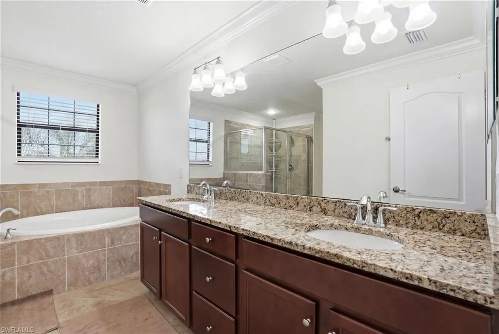 11821 Arbor Trace Drive Fort Myers, FL 33913