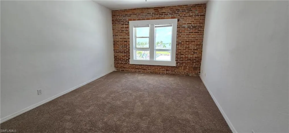 2271 1st Street #15 Fort Myers, FL 33901