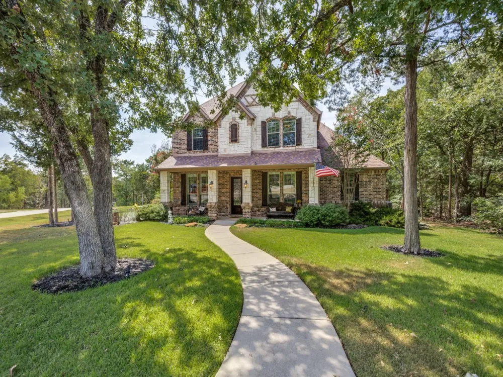 87 Castle Pines Circle Gordonville, TX 76245