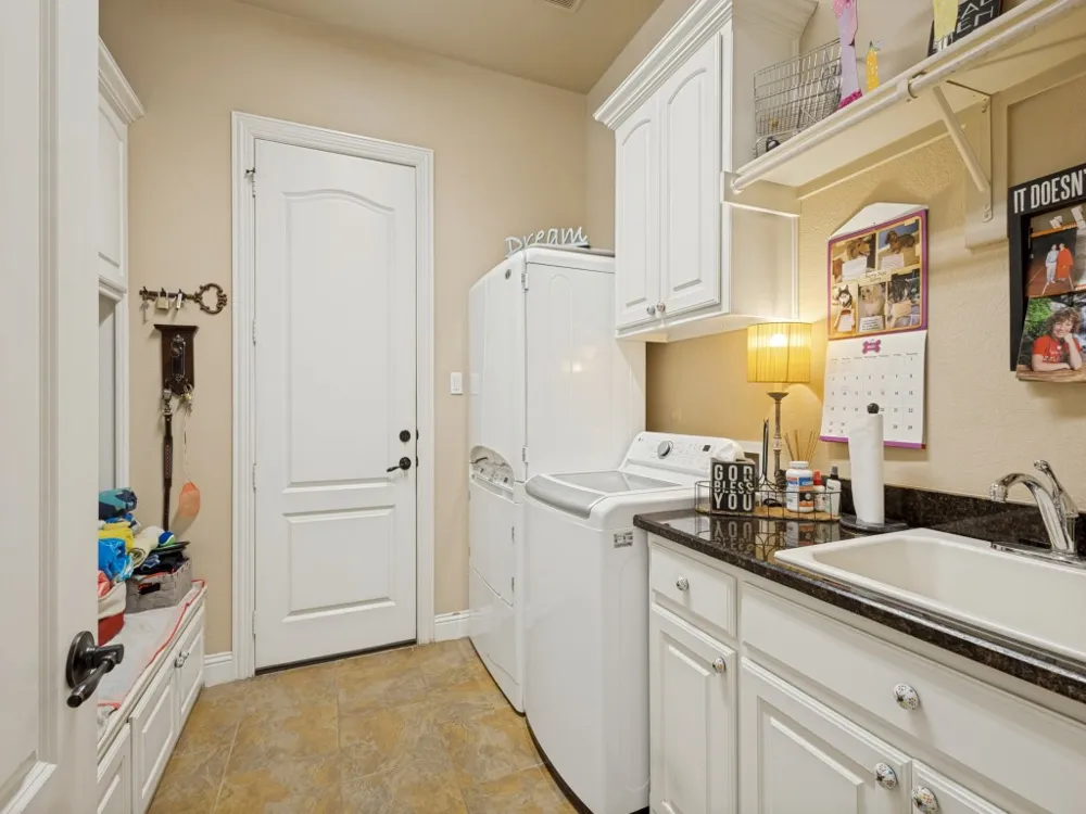 87 Castle Pines Circle Gordonville, TX 76245