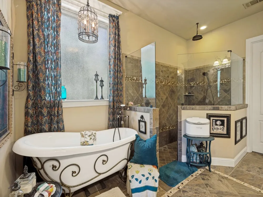 87 Castle Pines Circle Gordonville, TX 76245