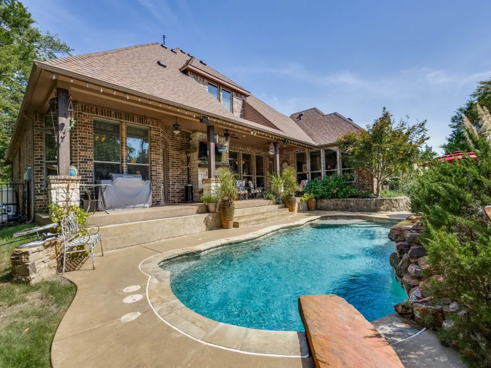 87 Castle Pines Circle Gordonville, TX 76245