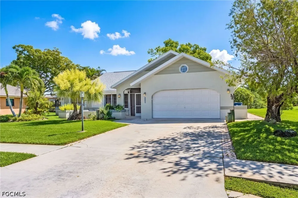 Glasgow Court North Fort Myers, FL 33903