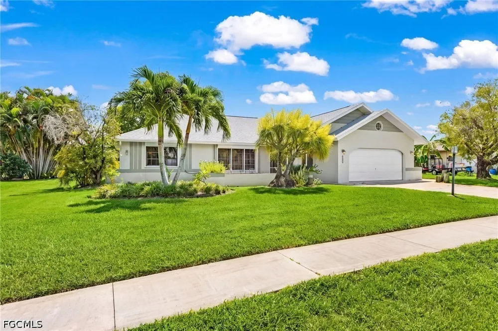 Glasgow Court North Fort Myers, FL 33903