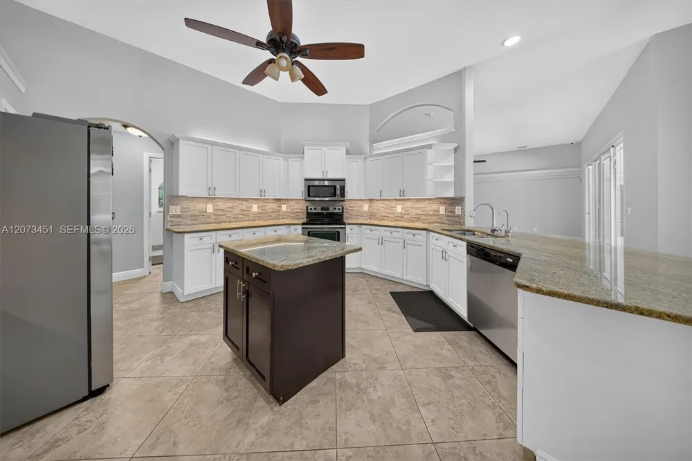 1215 Stallion Dr Loxahatchee, FL 33470