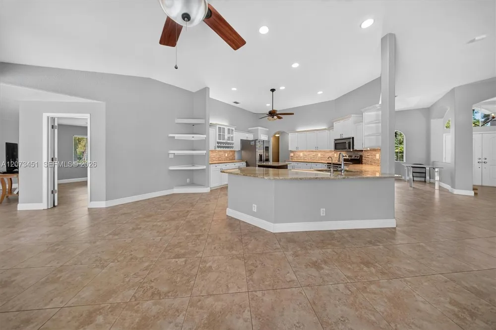 1215 Stallion Dr Loxahatchee, FL 33470