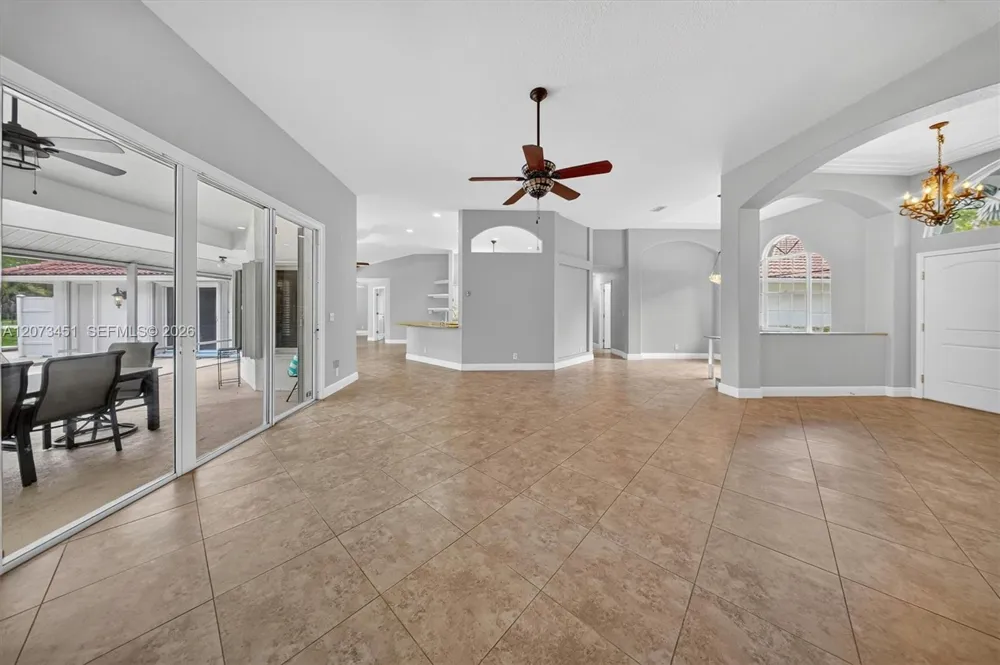 1215 Stallion Dr Loxahatchee, FL 33470