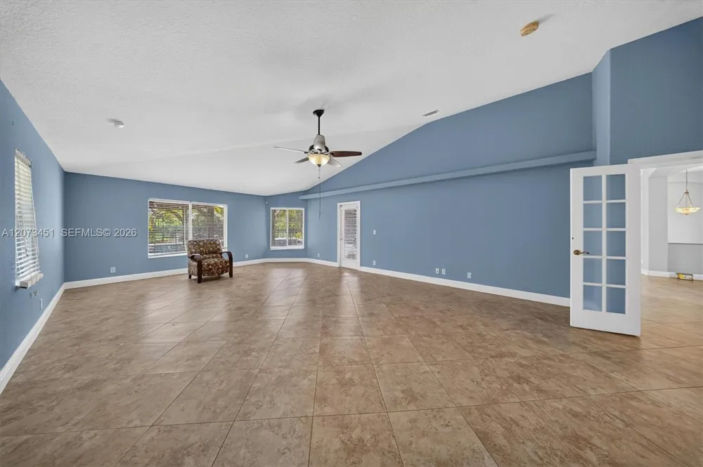 1215 Stallion Dr Loxahatchee, FL 33470