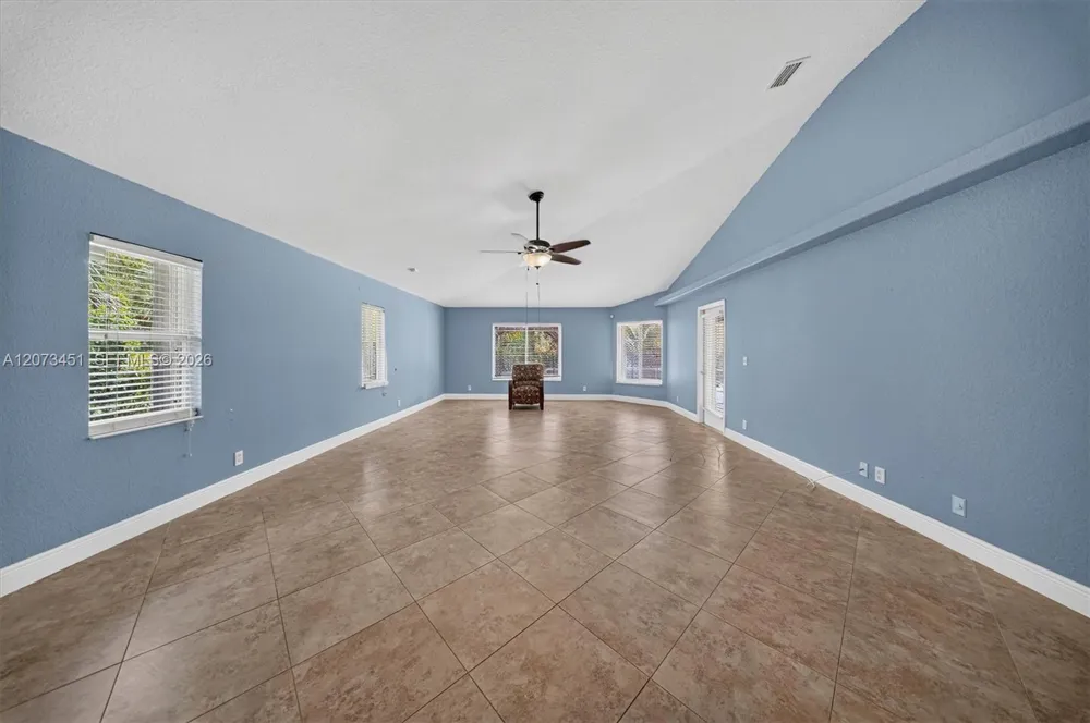 1215 Stallion Dr Loxahatchee, FL 33470