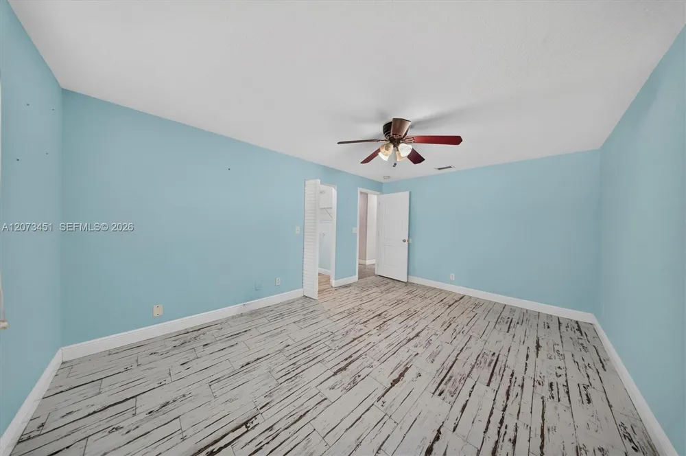 1215 Stallion Dr Loxahatchee, FL 33470