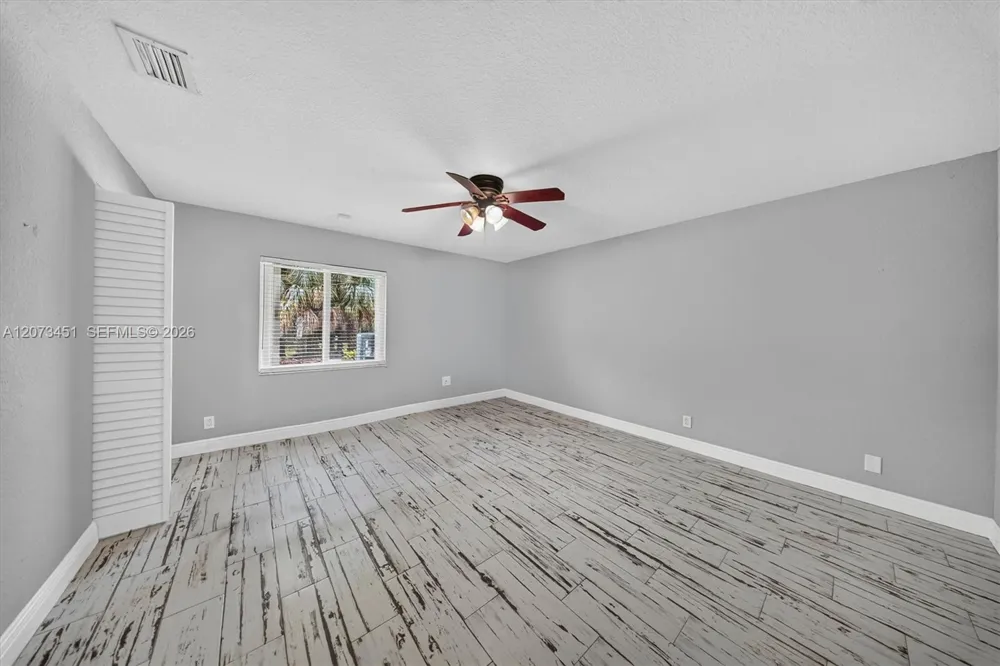 1215 Stallion Dr Loxahatchee, FL 33470