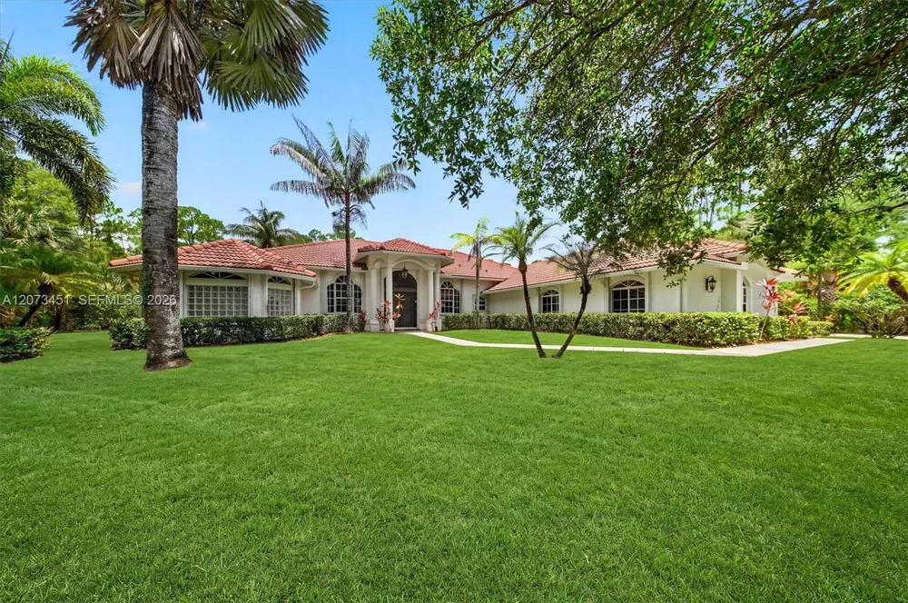 1215 Stallion Dr Loxahatchee, FL 33470