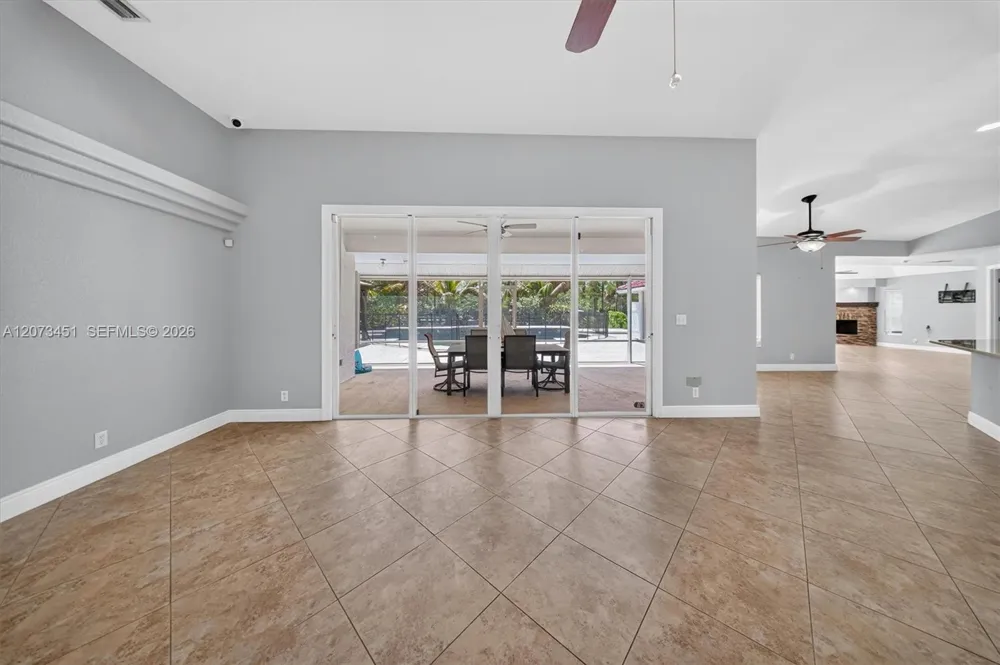 1215 Stallion Dr Loxahatchee, FL 33470