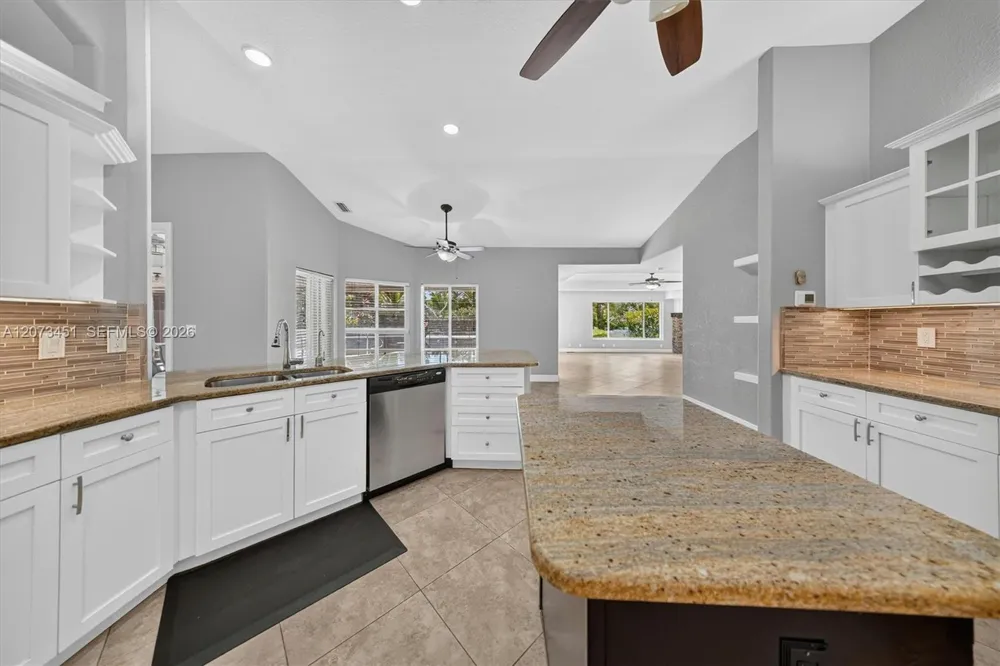 1215 Stallion Dr Loxahatchee, FL 33470