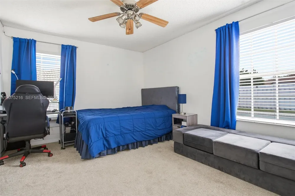 609 Verona Pl Weston, FL 33326