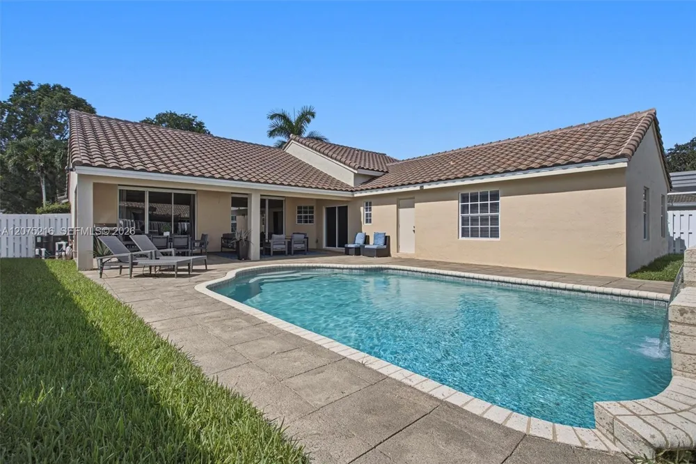609 Verona Pl Weston, FL 33326