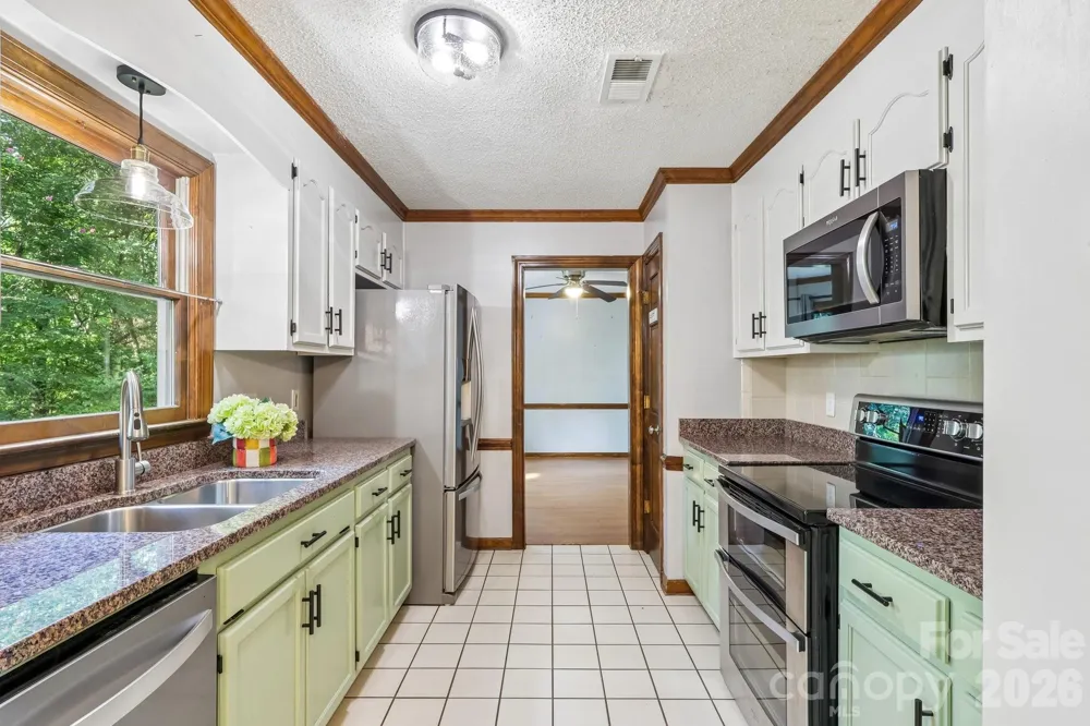 11530 Waterflower Lane Charlotte, NC 28262