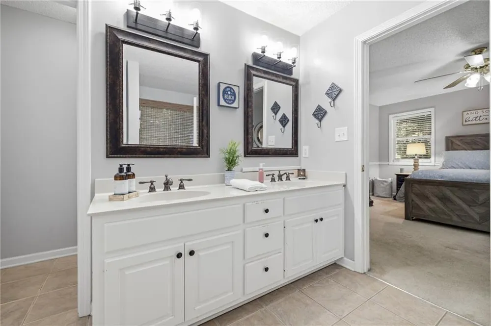 5221 Nimble Wood Way Flowery Branch, GA 30542