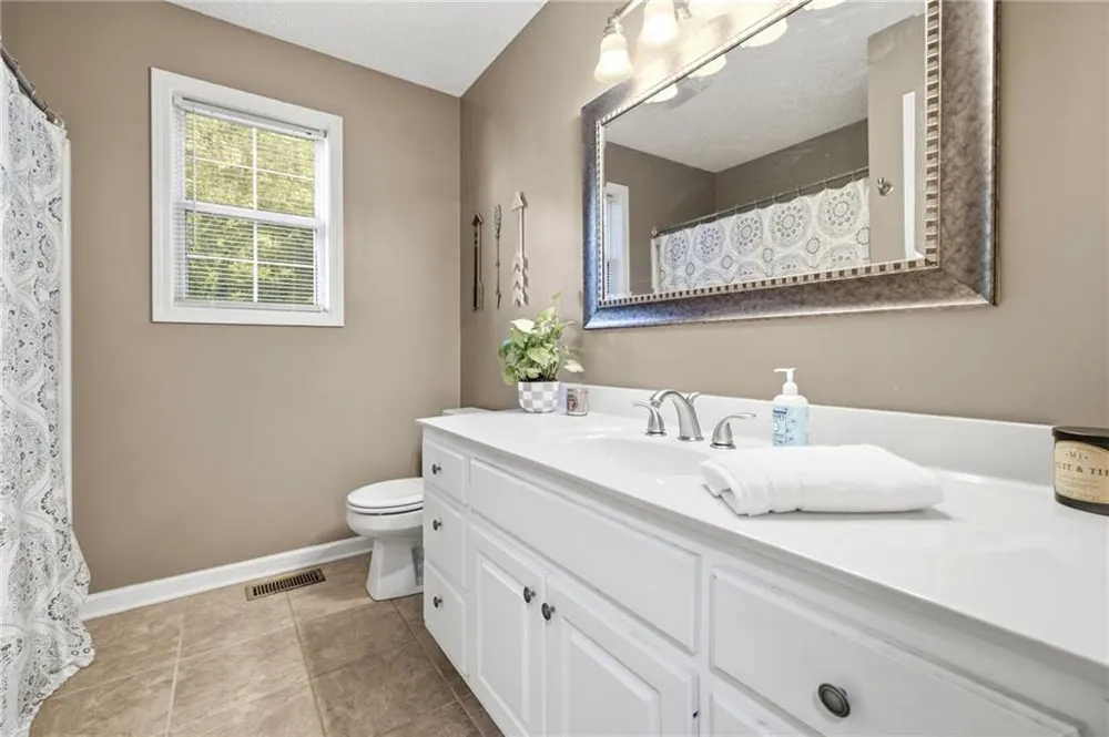 5221 Nimble Wood Way Flowery Branch, GA 30542