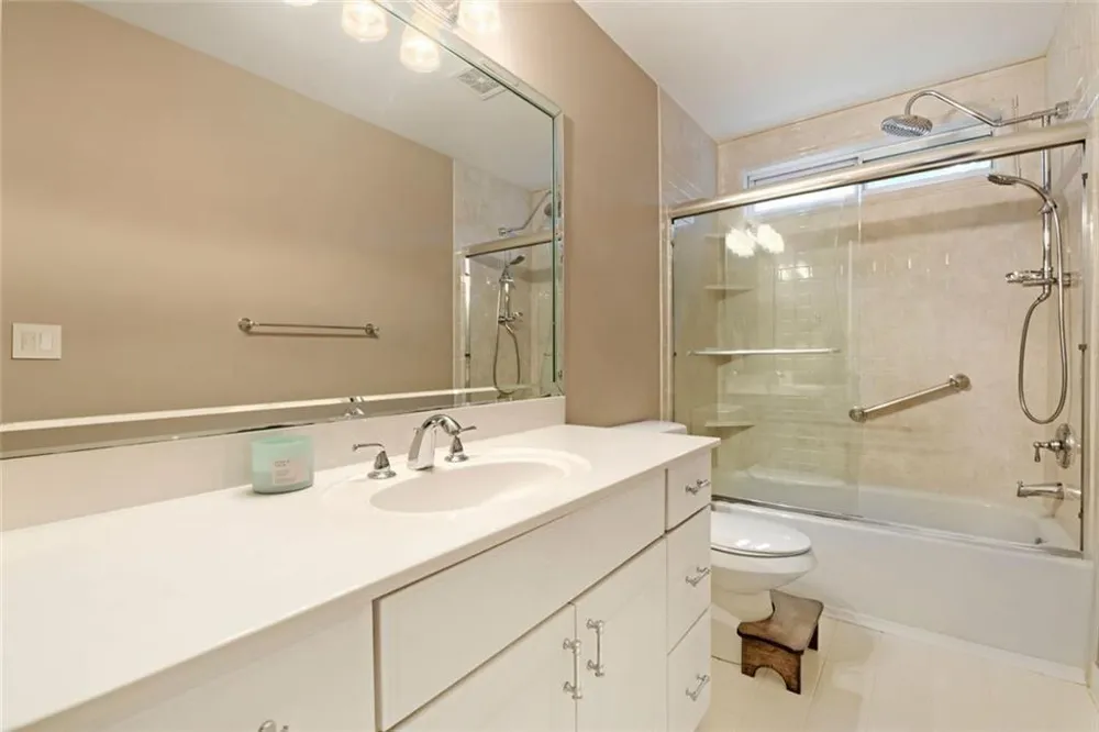 128 Monterey Drive Peachtree City, GA 30269