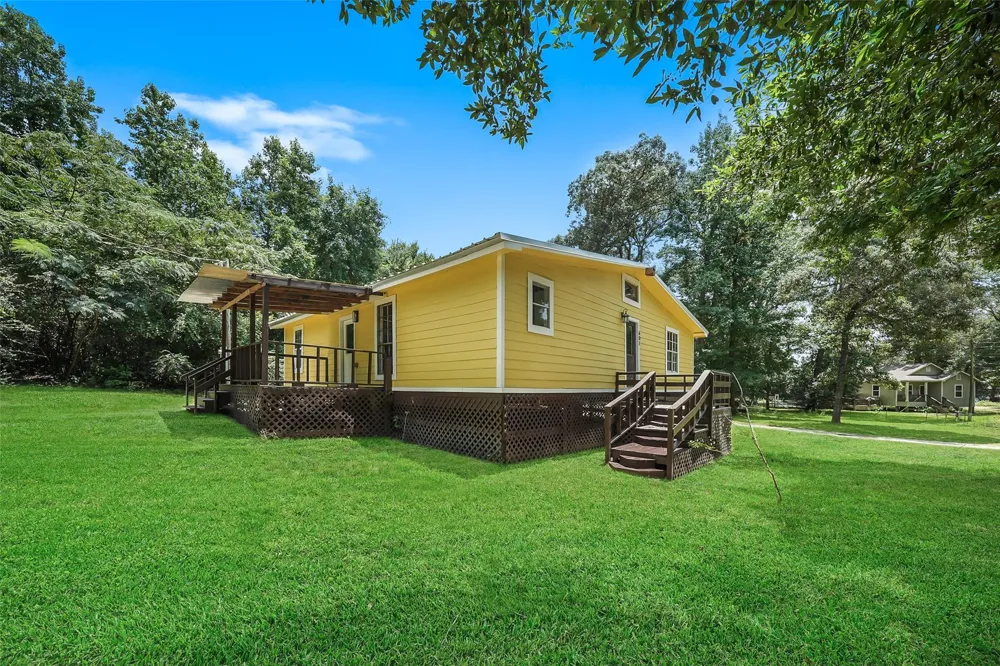601 Faulkner Avenue Coldspring, TX 77331